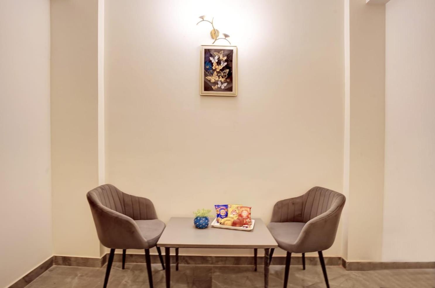 Hotel Elite Grand Near Kailash Hospital ノイダ エクステリア 写真