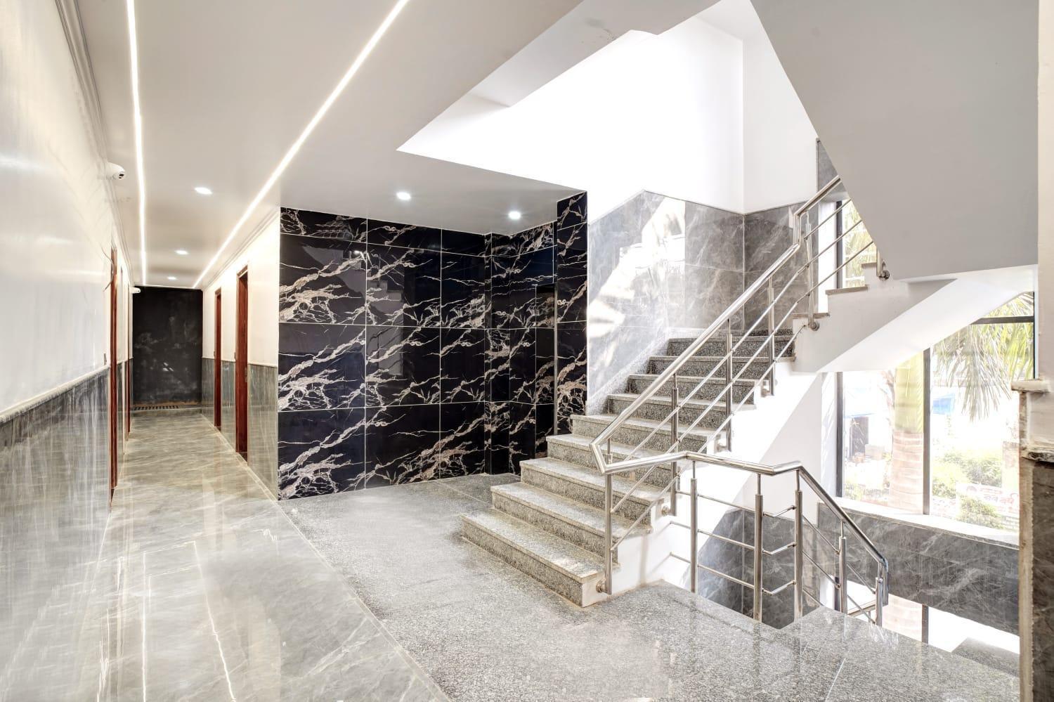 Hotel Elite Grand Near Kailash Hospital ノイダ エクステリア 写真