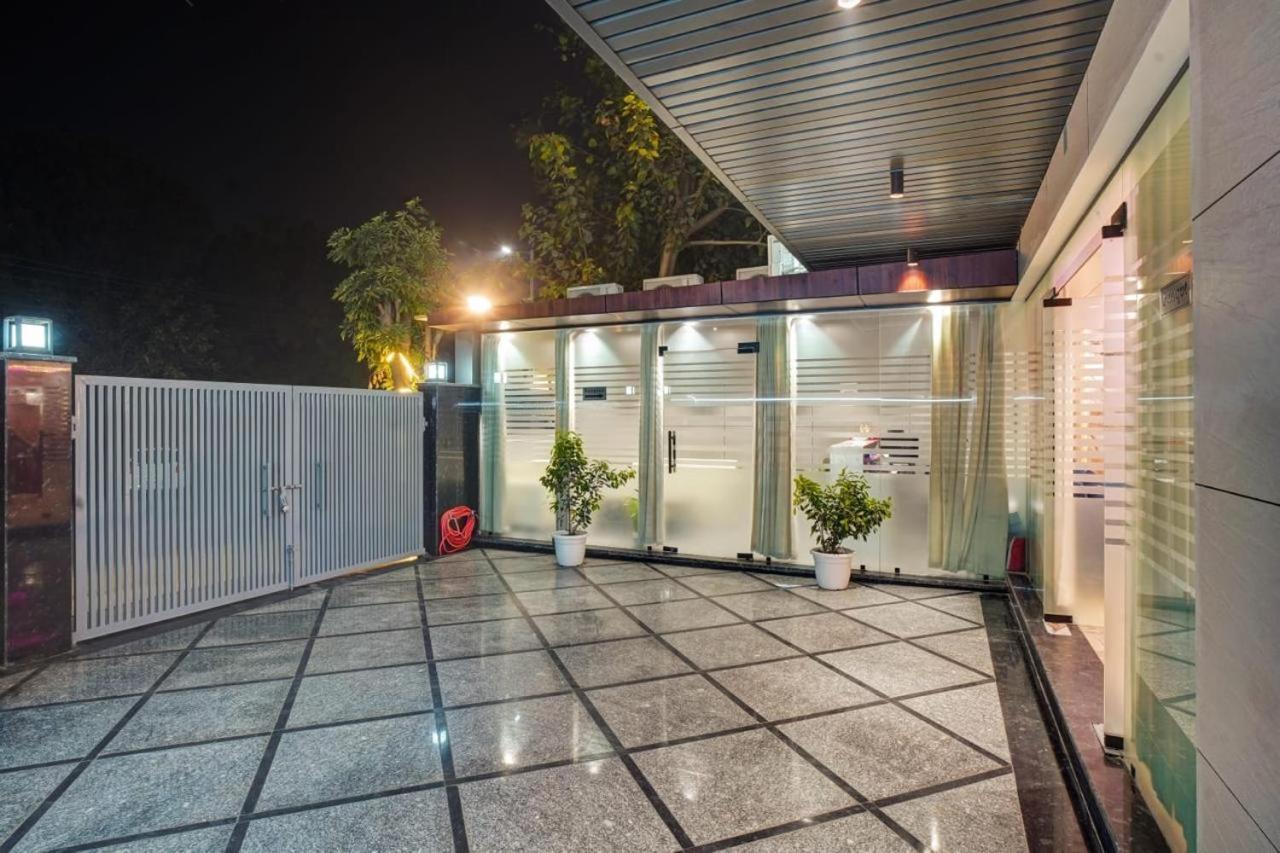 Hotel Elite Grand Near Kailash Hospital ノイダ エクステリア 写真